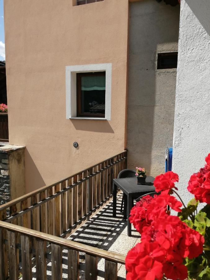 Casa Vacanze A ラ・サル エクステリア 写真