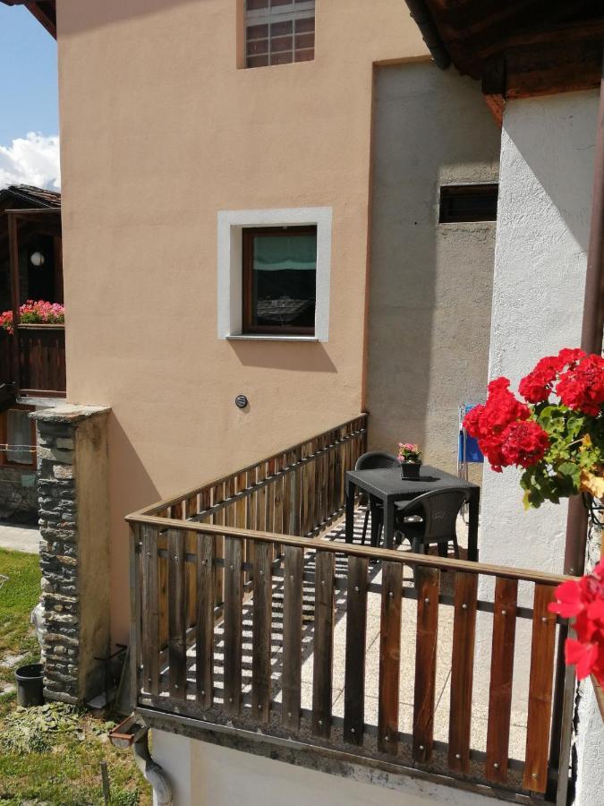 Casa Vacanze A ラ・サル エクステリア 写真