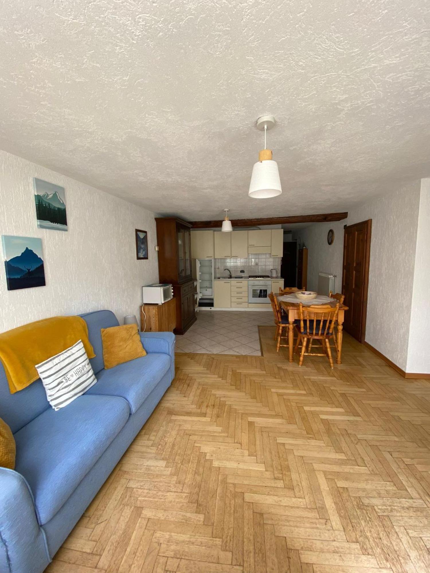 Casa Vacanze A ラ・サル エクステリア 写真