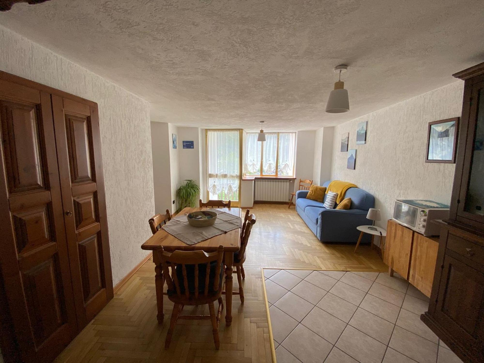 Casa Vacanze A ラ・サル エクステリア 写真